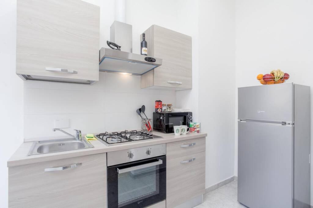 Large Apartment In Rome City Center, Termini Area エクステリア 写真